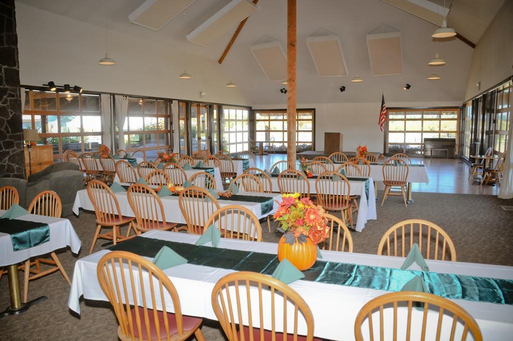 Bend-Sunriver Camping Resort Two-Bedroom Cabin 7 Esterno foto