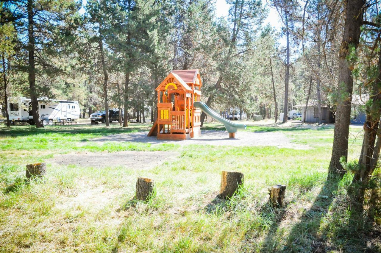 Bend-Sunriver Camping Resort Two-Bedroom Cabin 7 Esterno foto